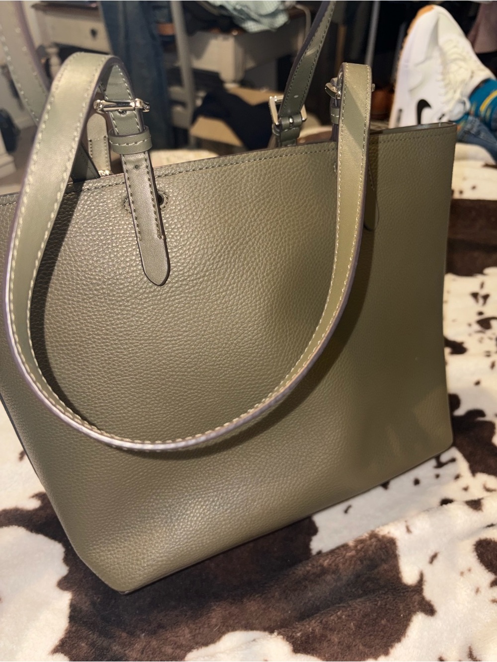 Michael Kors Olive Pebbled Leather Double Pocket Tote - Picture 4 of 4